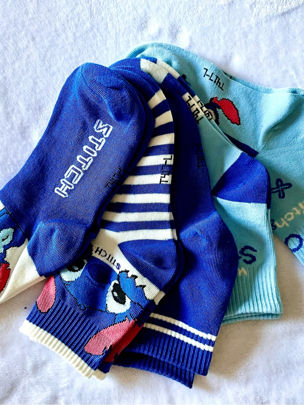 5 pk Disney Stitch  Blue and White Socks-ankle